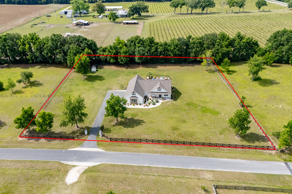 Beautiful Country Home in Trenton, FL with pool