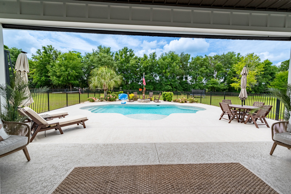Beautiful Country Home in Trenton, FL with pool