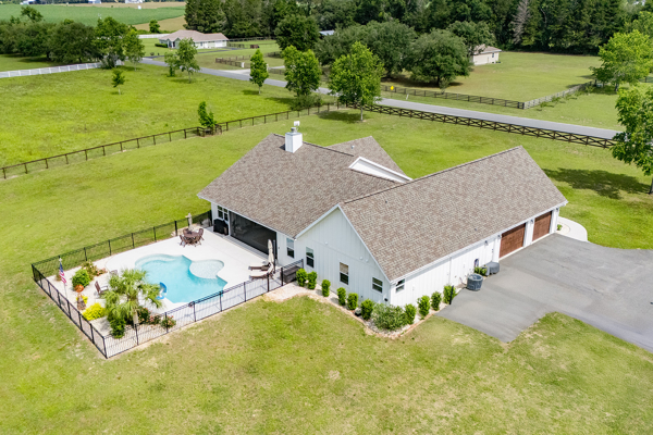 Beautiful Country Home in Trenton, FL with pool