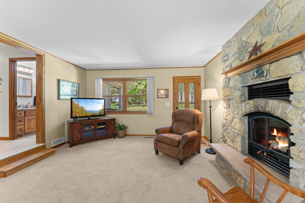 Spacious 4-bedroom, 2-bath in Madison WI
