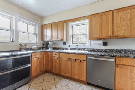 Country Home on 5 Acres For Sale in Waupaca WI - image 11