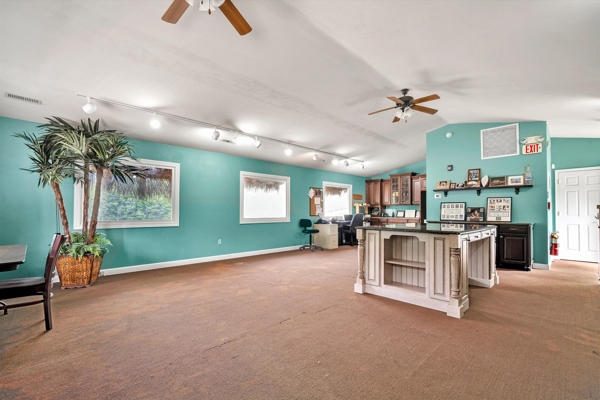 Waterfront Restaurant & Bar for Sale on Smith Mountain Lake