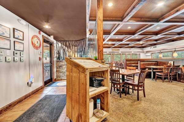Waterfront Restaurant & Bar for Sale on Smith Mountain Lake