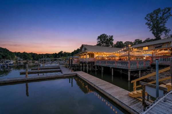 Waterfront Restaurant & Bar for Sale on Smith Mountain Lake