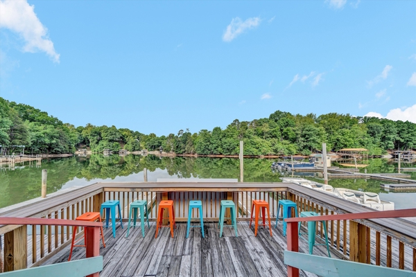 Waterfront Restaurant & Bar for Sale on Smith Mountain Lake