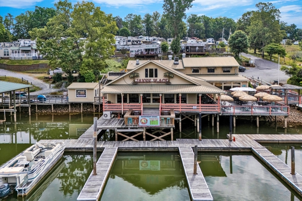 Waterfront Restaurant & Bar for Sale on Smith Mountain Lake