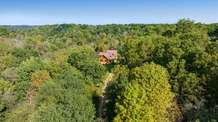 96.25-Acre Log Home, Pasture & Recreational Estate in Grant Cty