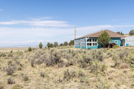 Eastern Oregon Hillside Springs South of Burns - image 4