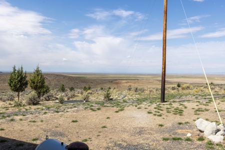 Eastern Oregon Hillside Springs South of Burns - image 6