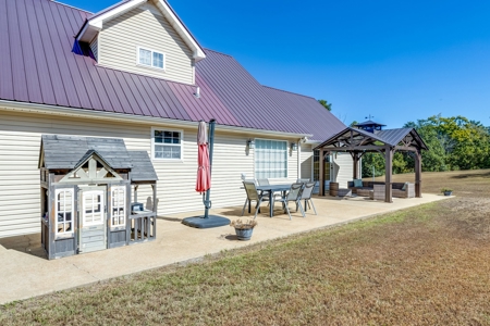 Country Home for Sale in Lewis County, Tennessee - image 39
