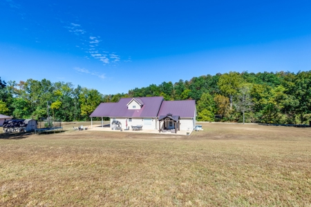 Country Home for Sale in Lewis County, Tennessee - image 45