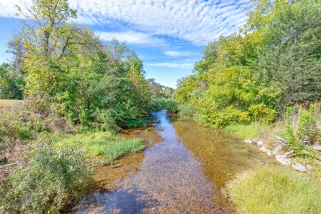 Country Home for Sale in Lewis County, Tennessee - image 52