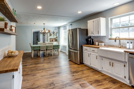 Country Home for Sale in Lewis County, Tennessee - image 15