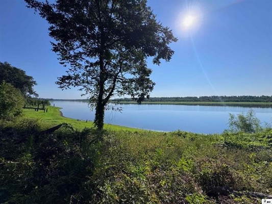 ¼ Acre Waterfront Camper Lot on Old River
