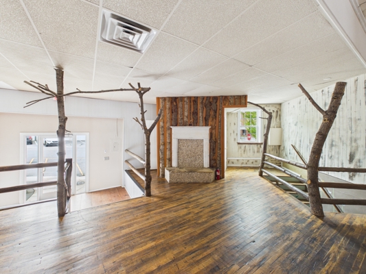Commercial Building for Sale in Downtown West Jefferson