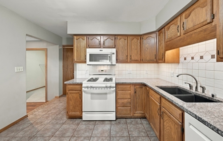 Private Acreage With Ranch-Style Home And Great Country View - image 15