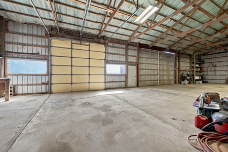 Private Acreage With Ranch-Style Home And Great Country View - image 35