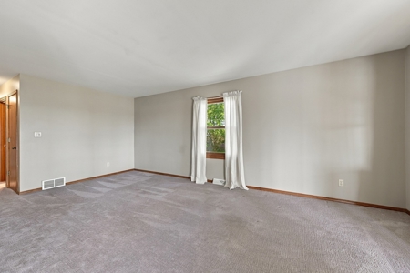 Private Acreage With Ranch-Style Home And Great Country View - image 7