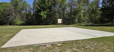 Wonderfully maintained newer home north of Millston - image 19
