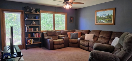 Wonderfully maintained newer home north of Millston - image 7
