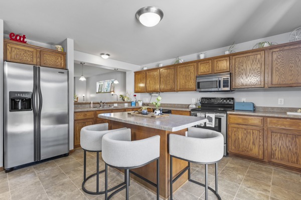 3 Bed 2.5 Bath Sun Prairie Home Close to Everything