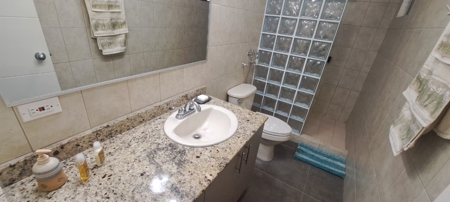174 m² High-Floor Beachfront Condo at PH Biltmore Boutique | Rent - image 11