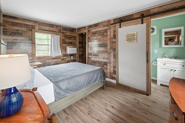 Home on Private 20 Acre Property In Williston, FL
