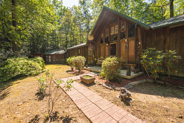 Mountain Home For Sale in Collettsville, NC
