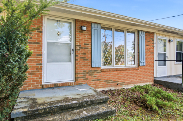 Brick Ranch for Sale in Radford City