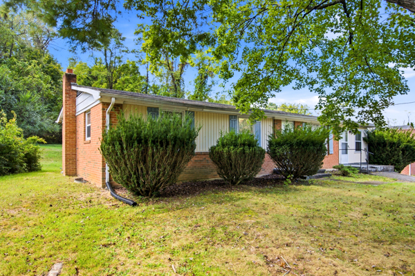 Brick Ranch for Sale in Radford City