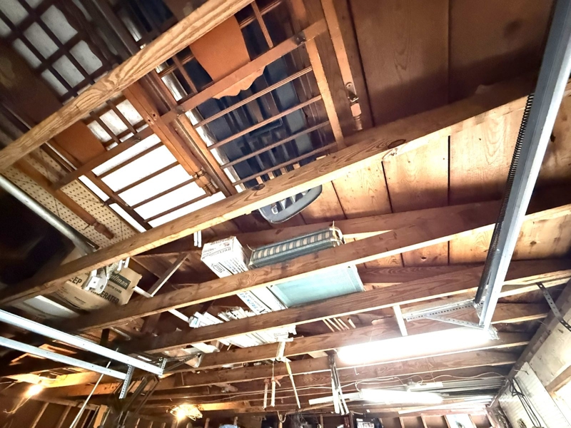 No Caption