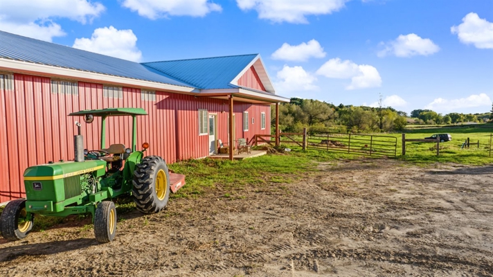 Wisconsin Country Farmstead & Artisan Creamery | Osseo, WI