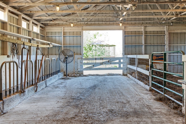 Wisconsin Country Farmstead & Artisan Creamery | Osseo, WI