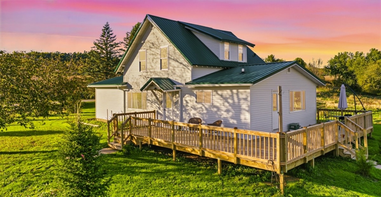 Wisconsin Country Farmstead & Artisan Creamery | Osseo, WI