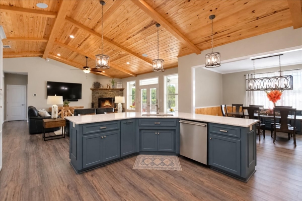 20 Acre Luxury Home With Heated Pool And Steel Barn In Trenton FL