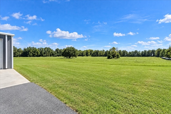 20 Acre Luxury Home With Heated Pool And Steel Barn In Trenton FL