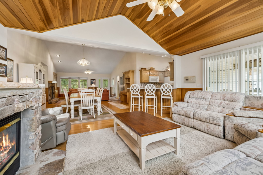 No Caption