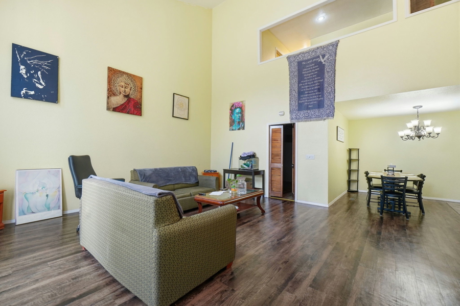 No Caption