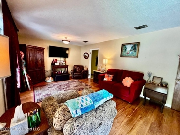 Listing 11