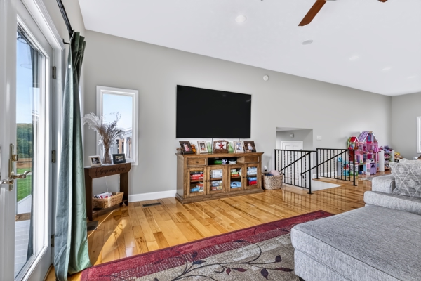 Country Home and Farm For Sale in Indian Valley VA
