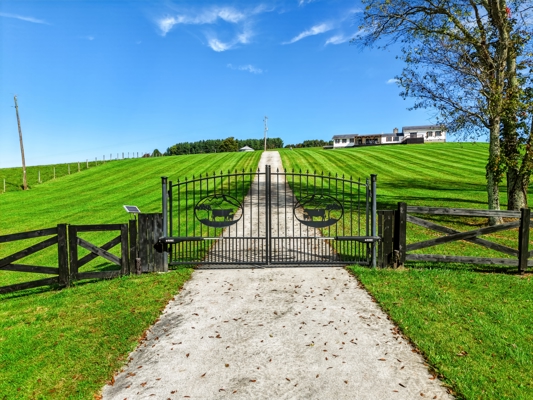 Country Home and Farm For Sale in Indian Valley VA