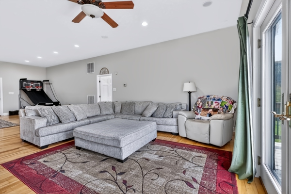 Country Home and Farm For Sale in Indian Valley VA