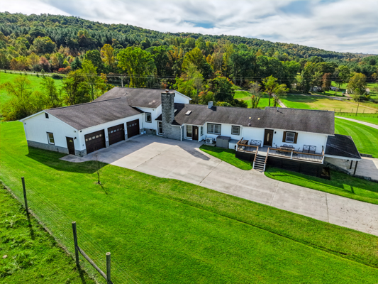 Country Home and Farm For Sale in Indian Valley VA