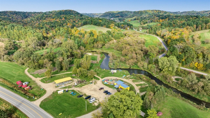 The well-known Mr Ducks Canoe Rental is for sale