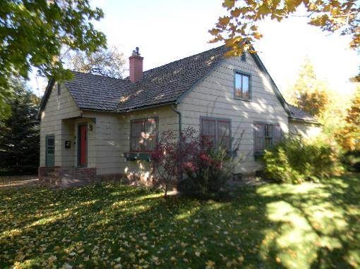 Montrose Home On Corner Lot