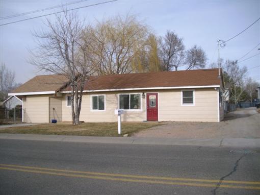 Great Location Near Hospital