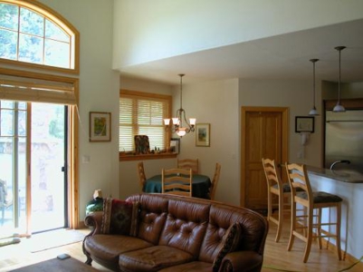 Colorado Golf Course Beautiful Home - image 2