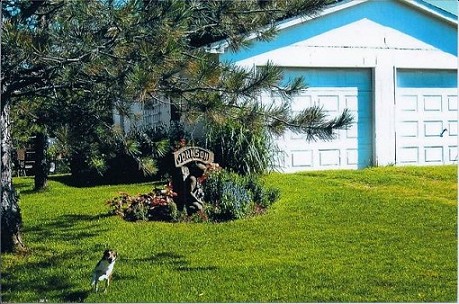 Detached Garage