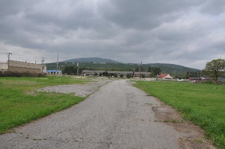 Prime Poteau Highway Commercial Property - image 2