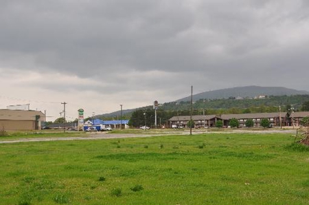 Prime Poteau Highway Commercial Property - image 8